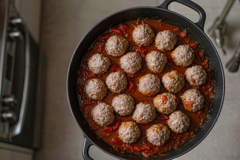 Baked Turkey Meatballs in Tomato Basil Sauce: step 2 - Fold, do not knead